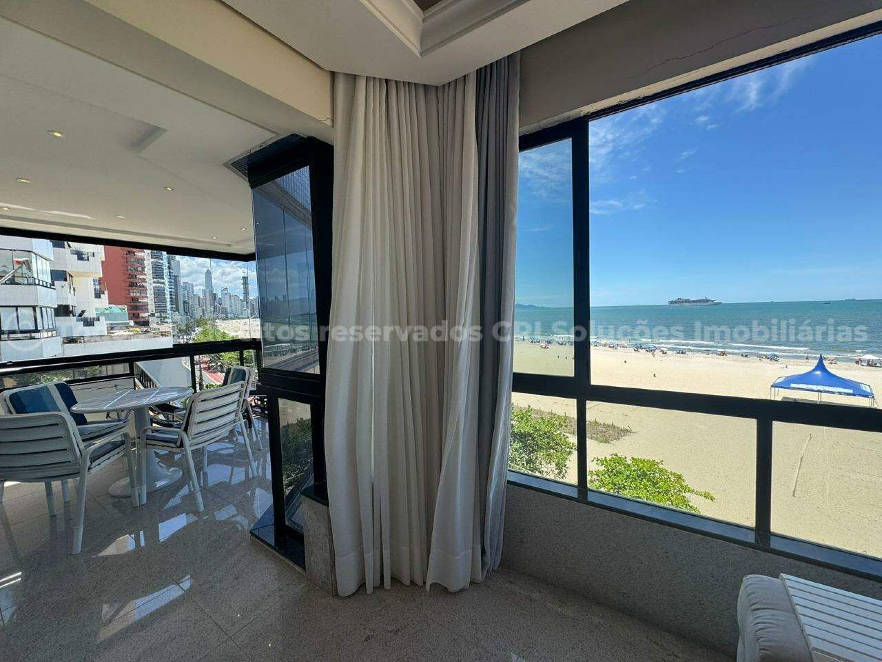 Foto do imóvel Apartamento Joana do Mar – 3 Suítes, 3 Quartos, 5 Banheiros, 2 Vagas, Mobiliado, Vista para o Mar