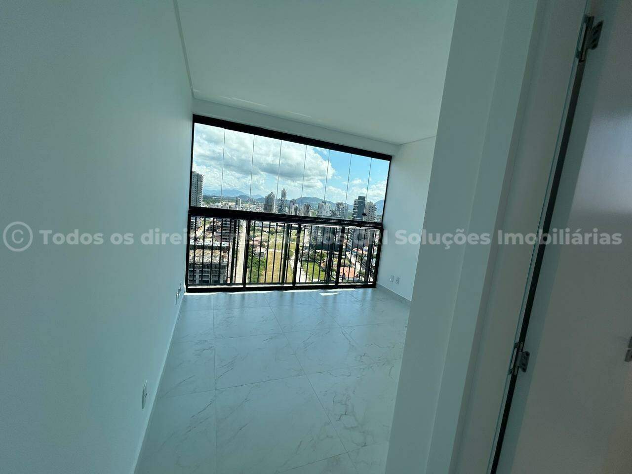 Foto do imóvel Apartamento a venda no Edificio Duquesa de Windsor com 02 quartos sendo 01 suite em Porto Belo Balneario Pereque