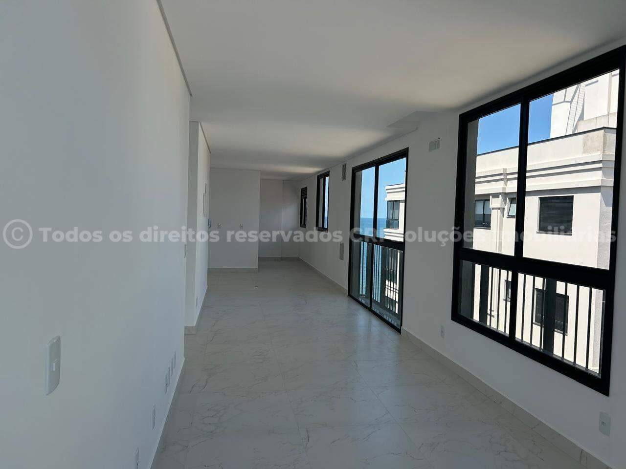 Foto do imóvel Apartamento a venda no Edificio Duquesa de Windsor com 02 quartos sendo 01 suite em Porto Belo Balneario Pereque