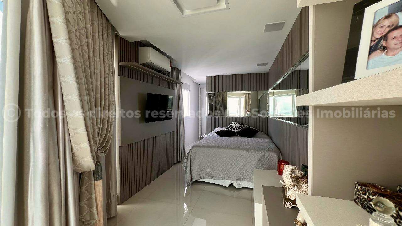 Foto do imóvel Cobertura mobiliada com vista mar no Edifício Olympo Tower em Balneário Camboriú