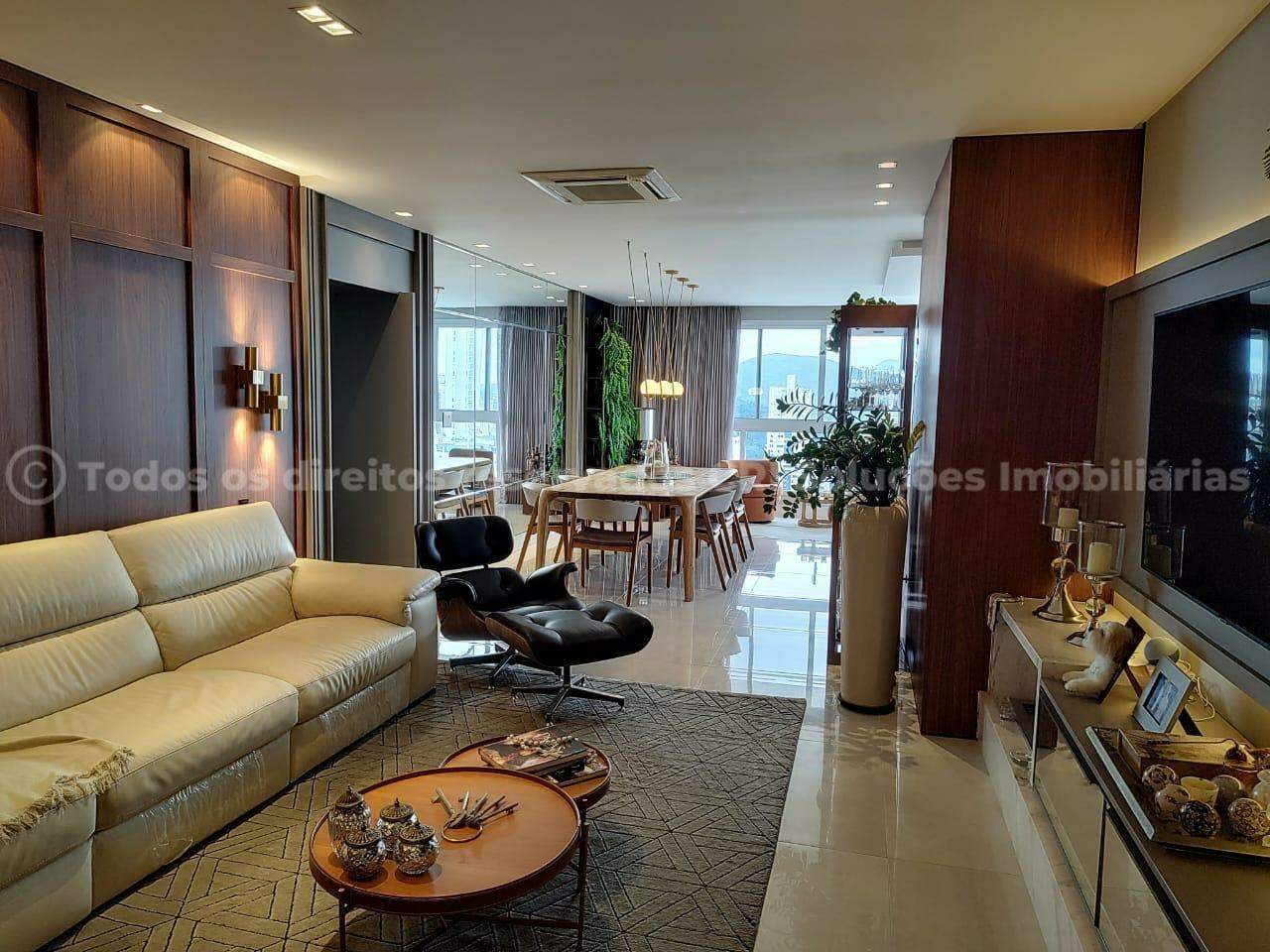 Foto do imóvel Apartamento Mobiliado com Vista para o Mar | 4 Quartos e 4 Suítes | Biarritz Residence – Centro de Balneário Camboriú