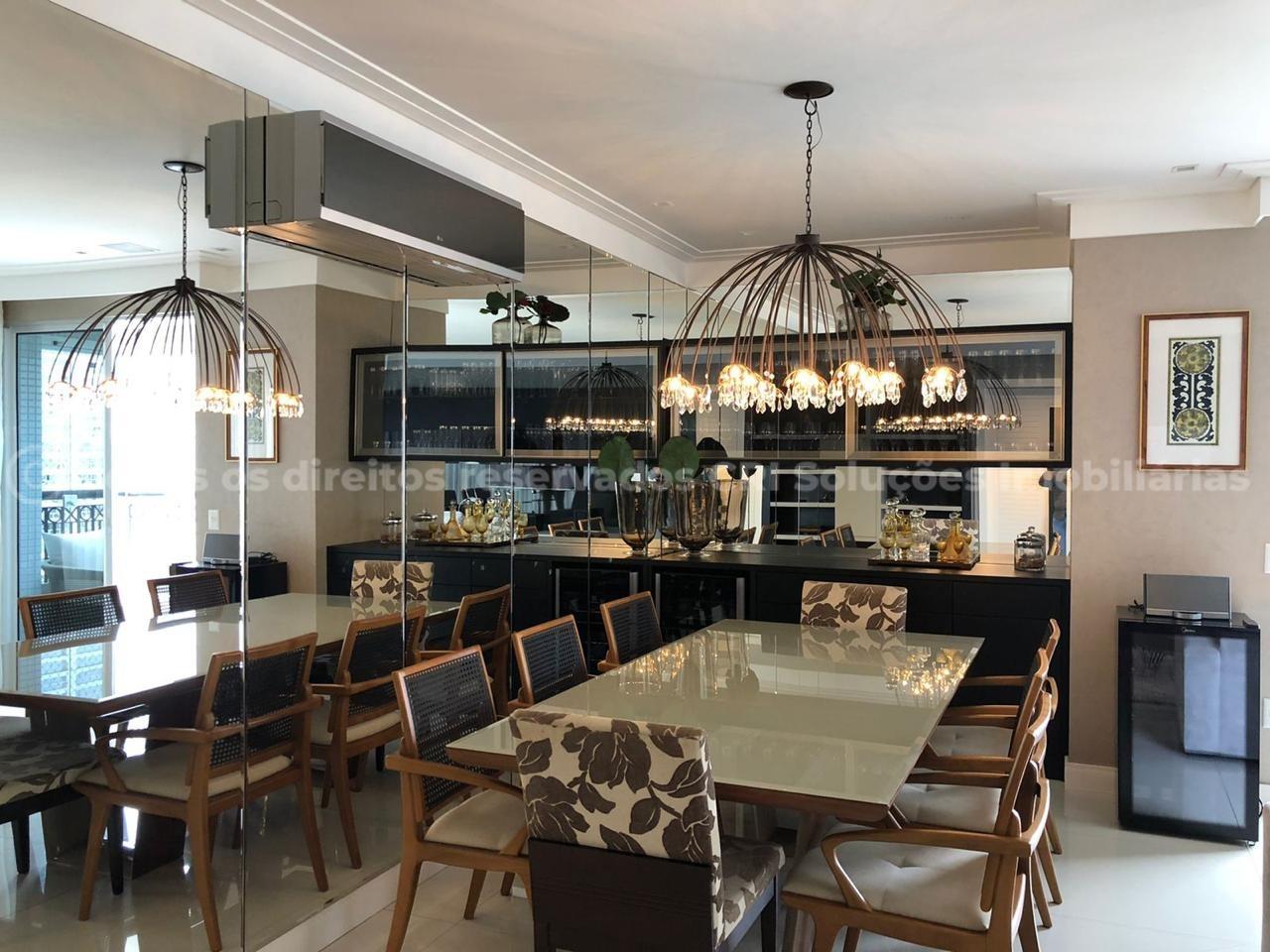 Apartamento com 3 suítes no Dalcelis Residencial no Centro em Balneário Camboriú