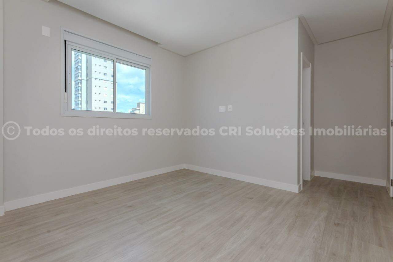 Foto do imóvel Apartamento com 03 Suítes á venda no Edifício Exuberance no Centro em Balneário Camboriú 
