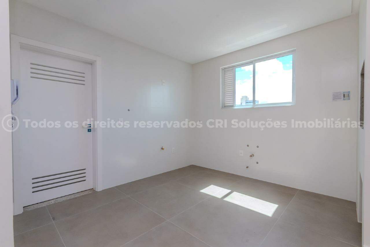 Foto do imóvel Apartamento com 03 Suítes á venda no Edifício Exuberance no Centro em Balneário Camboriú 
