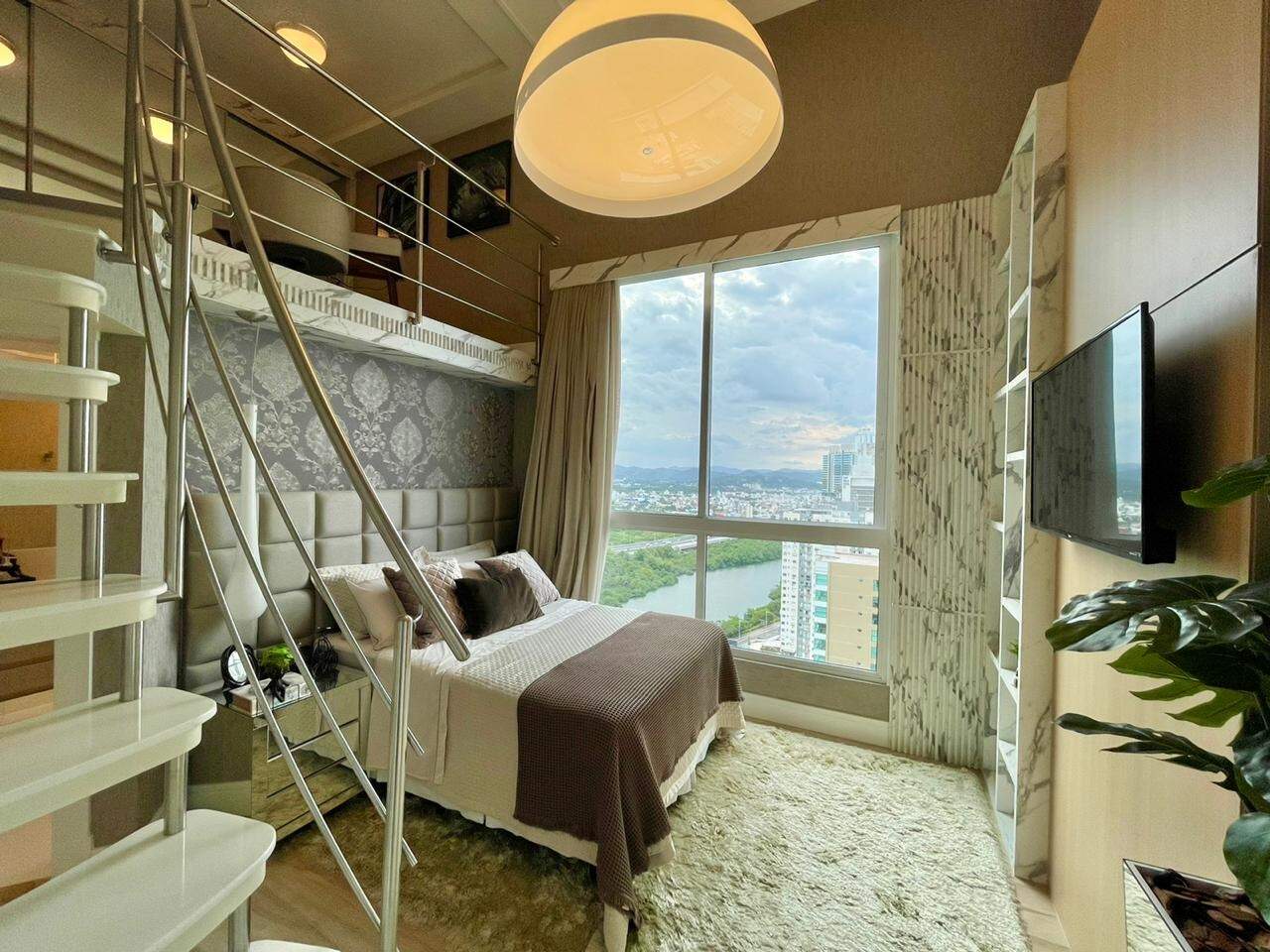 Foto do imóvel Cobertura Triplex Mobiliada Frente Mar com 07 Suítes á venda no Edifício Summer Beach em Balneário Camboriú