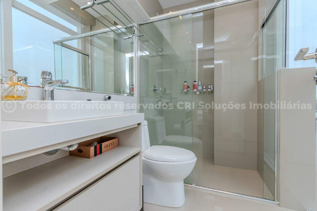 Foto do imóvel Cobertura exclusiva com 4 suítes no Centro de Balneário Camboriú 