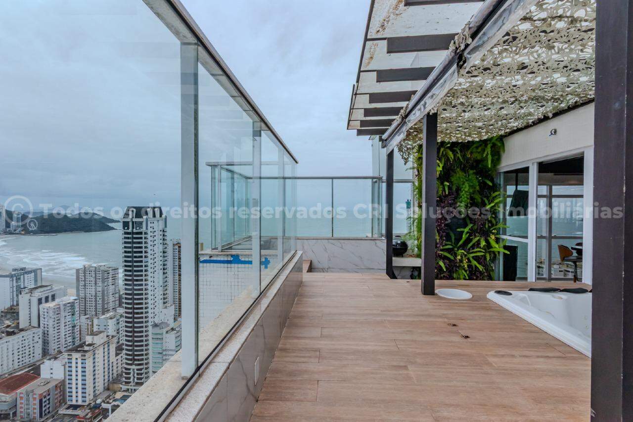 Foto do imóvel Cobertura exclusiva com 4 suítes no Centro de Balneário Camboriú 