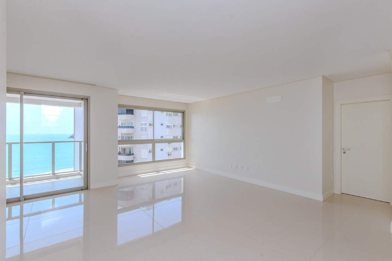Apartamento com 4 Suítes no Ilhas Marianas na Barra Sul de Balneário Camboriú