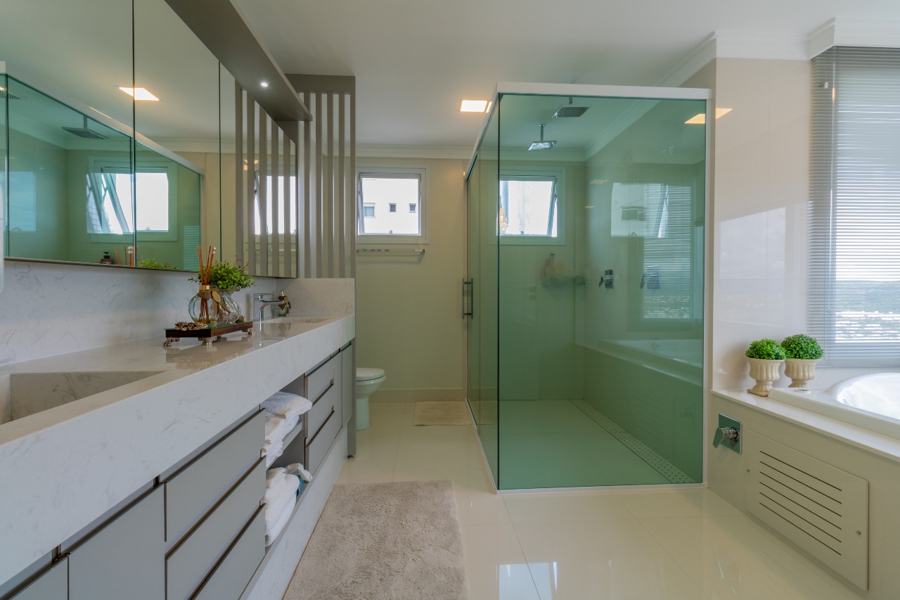 Foto do imóvel Apartamento Frente Mar com 4 suítes no Epic Tower em Balneário Camboriú | Vida na praia