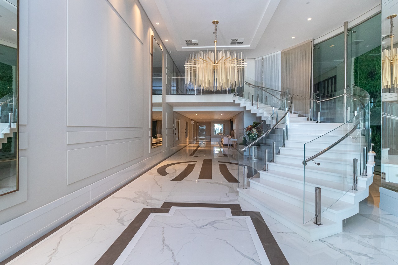 Foto do imóvel Apartamento Frente Mar com 4 suítes no Epic Tower em Balneário Camboriú | Vida na praia