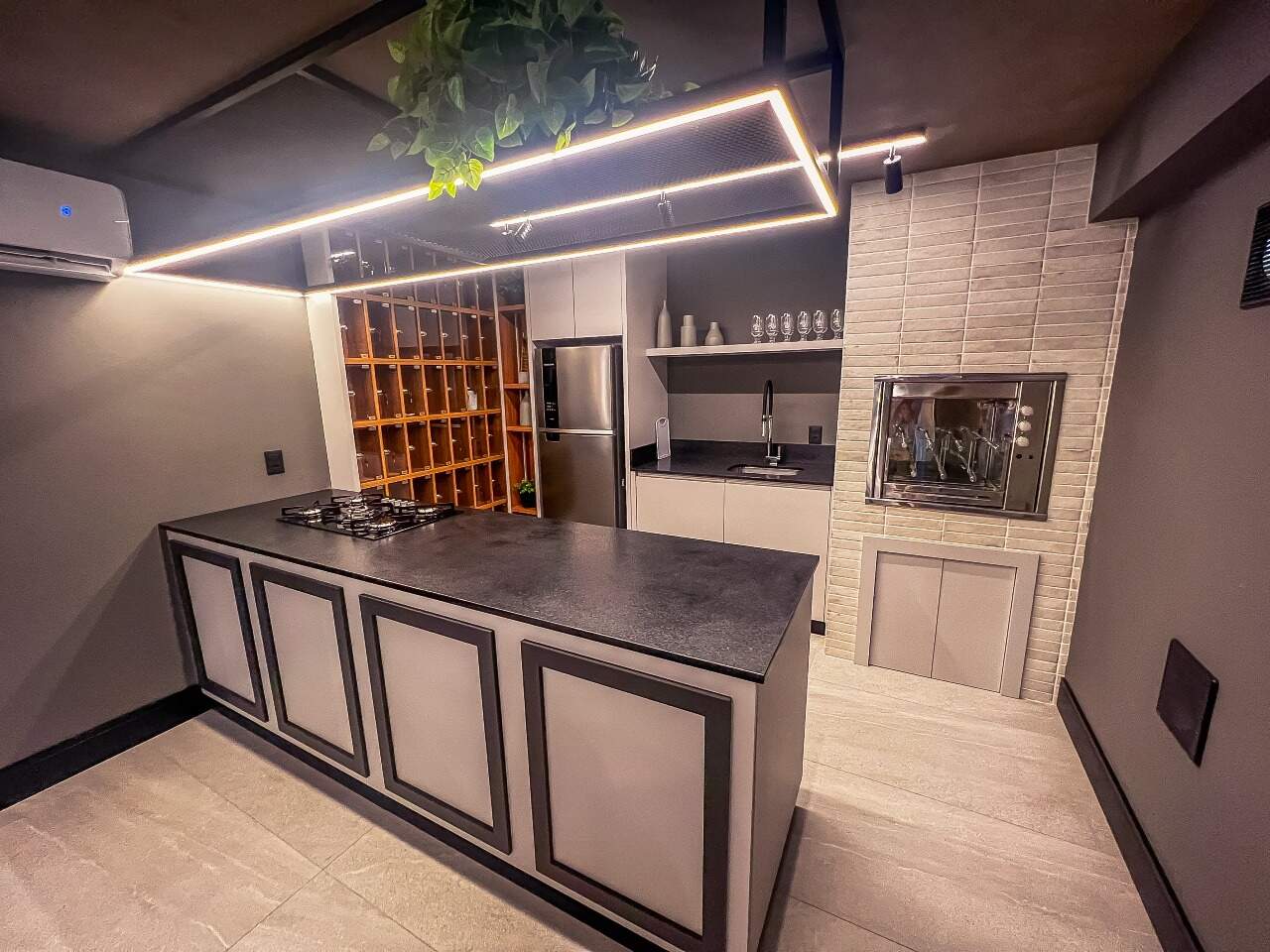 Foto do imóvel Apartamento 3 dormitórios no Residencial Ilha de Maui na Praia Brava Itajaí | Vida na praia