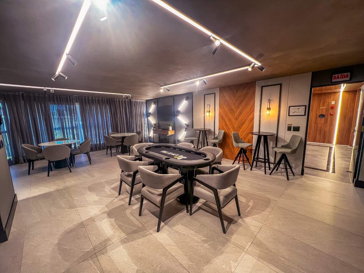 Foto do imóvel Apartamento 3 dormitórios no Residencial Ilha de Maui na Praia Brava Itajaí | Vida na praia