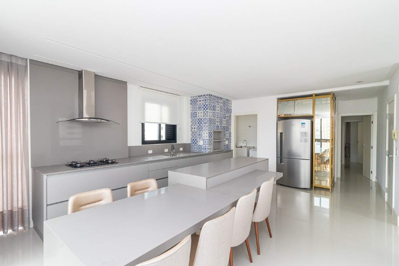 Foto do imóvel Apartamento 3 suítes mobiliado no Boulevard Brasil Balneário Camboriú 