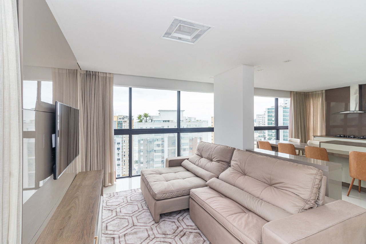 Apartamento com 3 suítes no Boulevard Brasil Residence no Centro de Balneário Camboriú