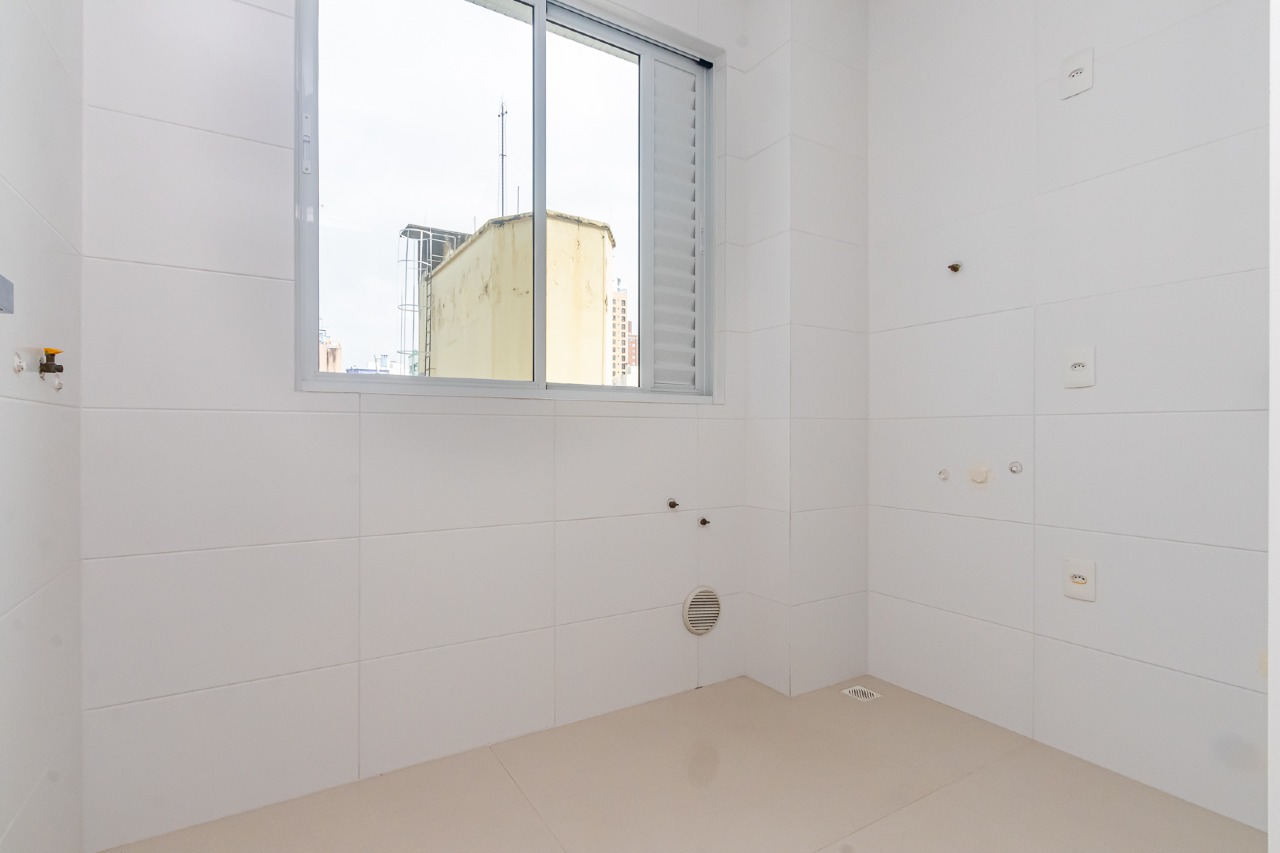 Foto do imóvel Apartamento com 03 Suítes á venda no Edifício Cidade Jardim no Centro em Balneário Camboriú 