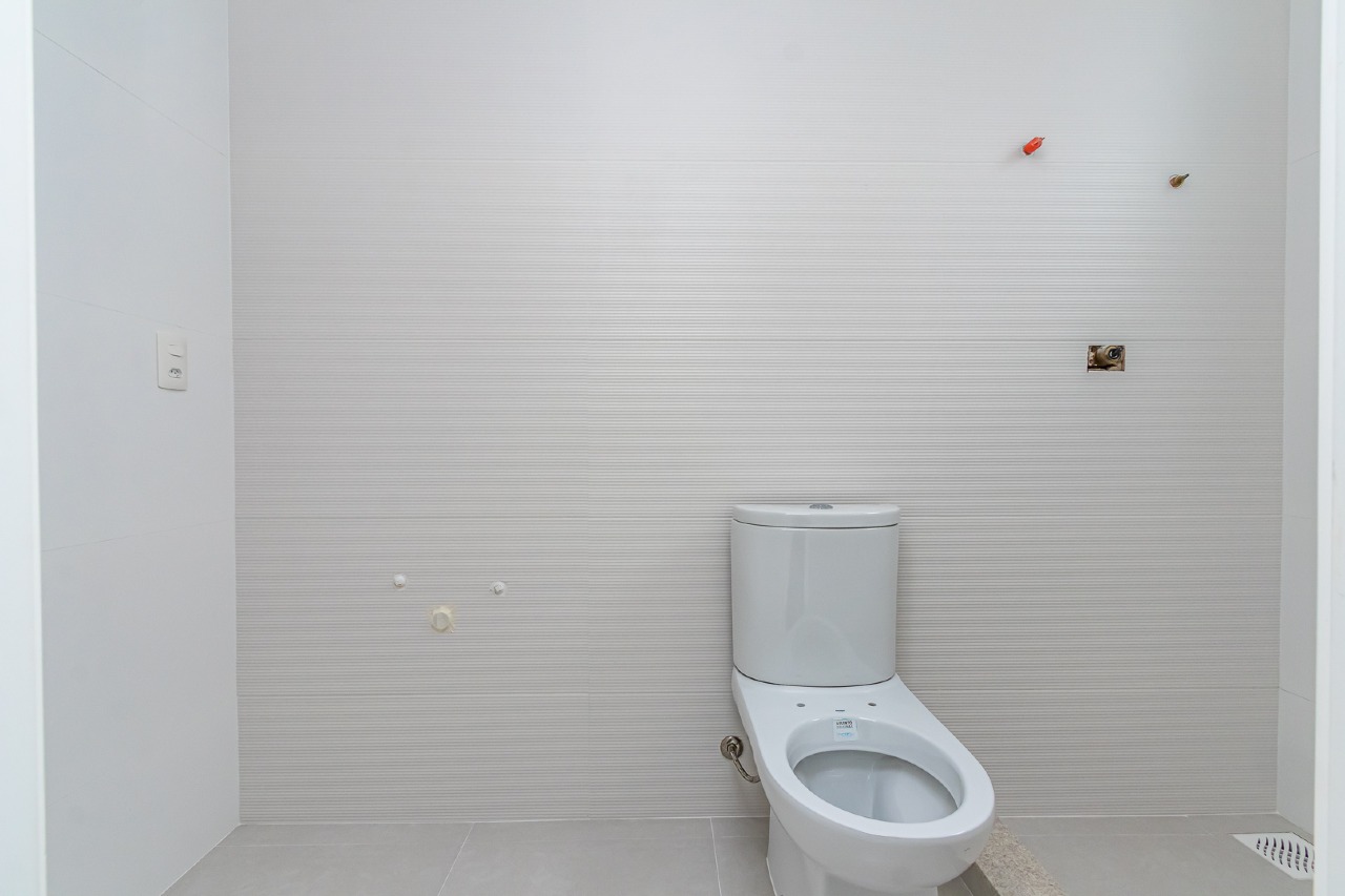 Foto do imóvel Apartamento com 03 Suítes á venda no Edifício Cidade Jardim no Centro em Balneário Camboriú 