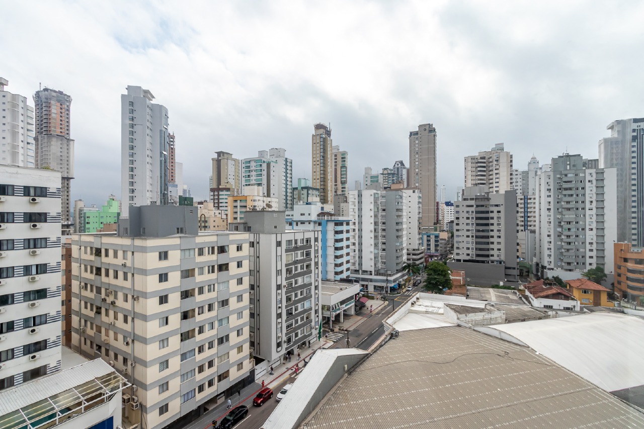 Foto do imóvel Apartamento com 03 Suítes á venda no Edifício Cidade Jardim no Centro em Balneário Camboriú 