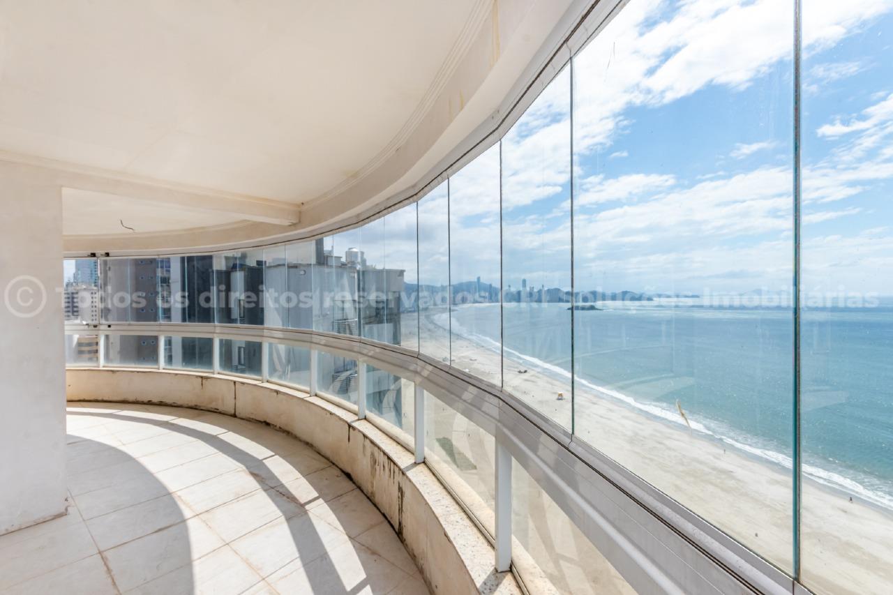 Apartamento Vista Mar com 04 quartos no Edifício Princess na Barra Sul em Balneário Camboriú