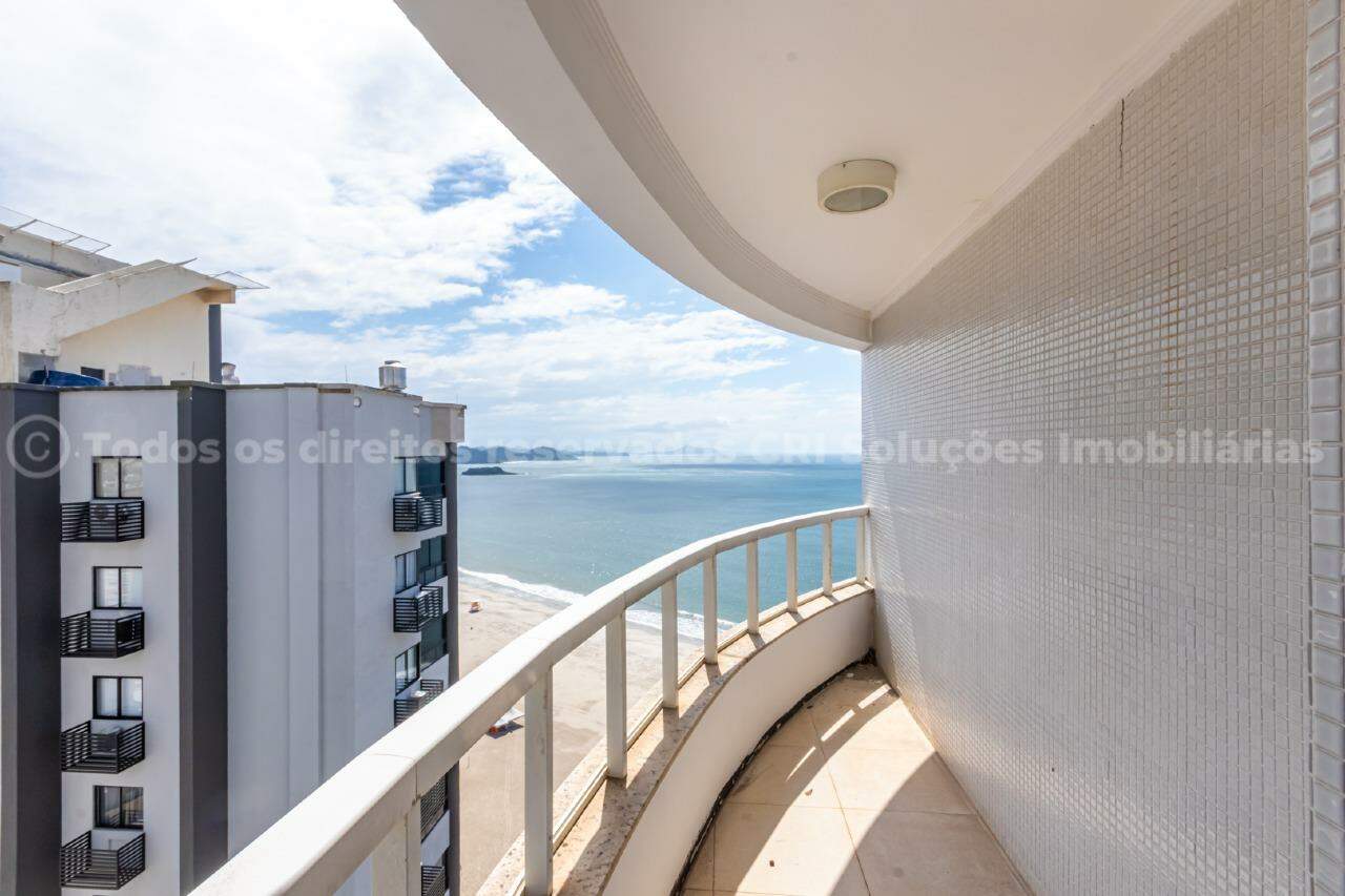 Foto do imóvel Apartamento Vista Mar com 04 Dormitórios á venda no Edifício Princess em Balneário Camboriú