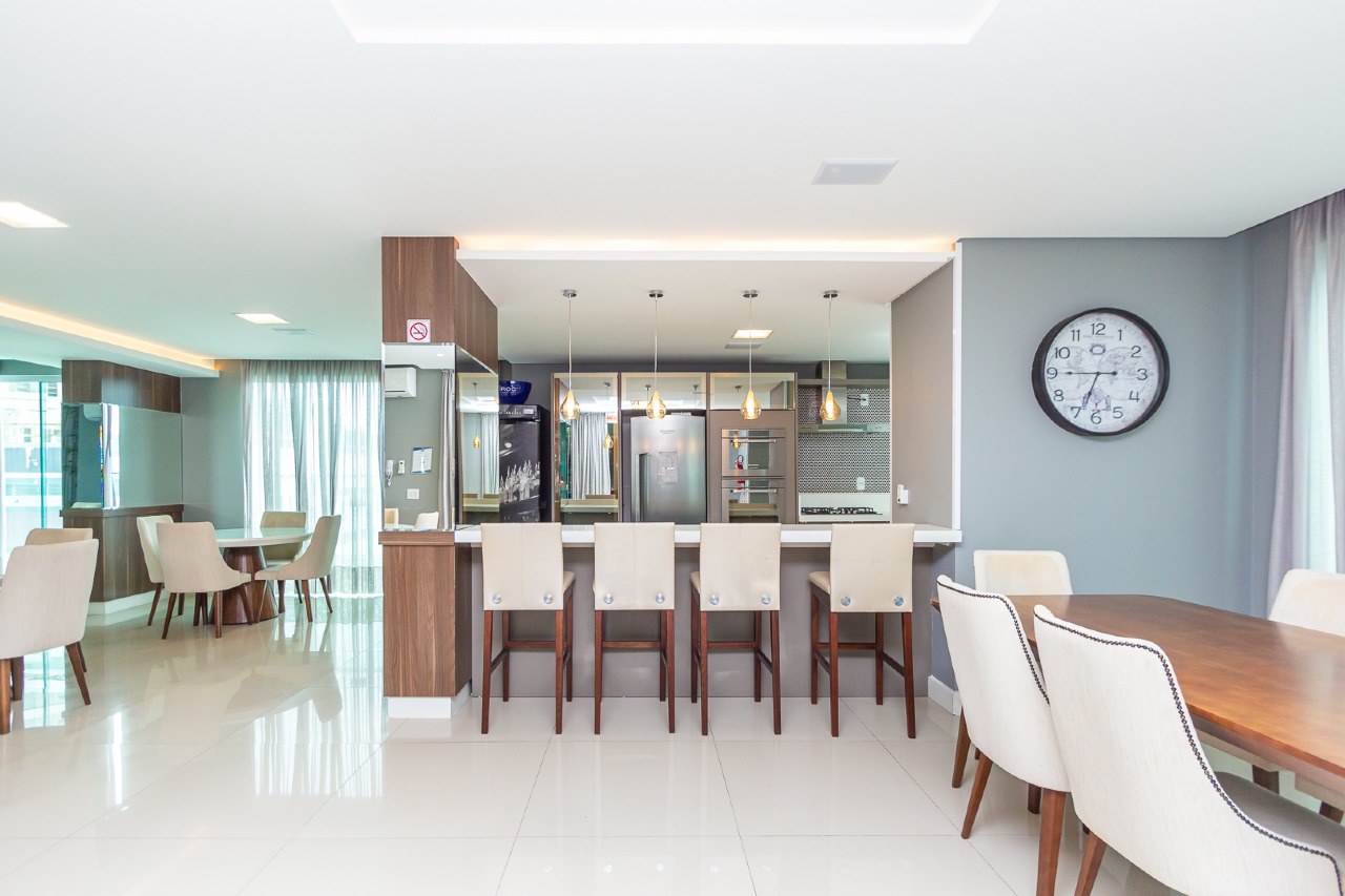 Foto do imóvel Apartamento Mobiliado com 03 suítes á vendas no Edifício Marina Palace em Balneário Camboriú