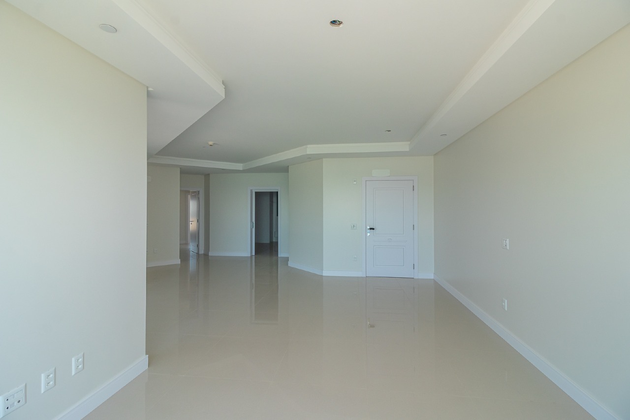 Foto do imóvel Apartamento 4 Suítes à Venda no Edifício New York – Quadra Mar, Balneário Camboriú