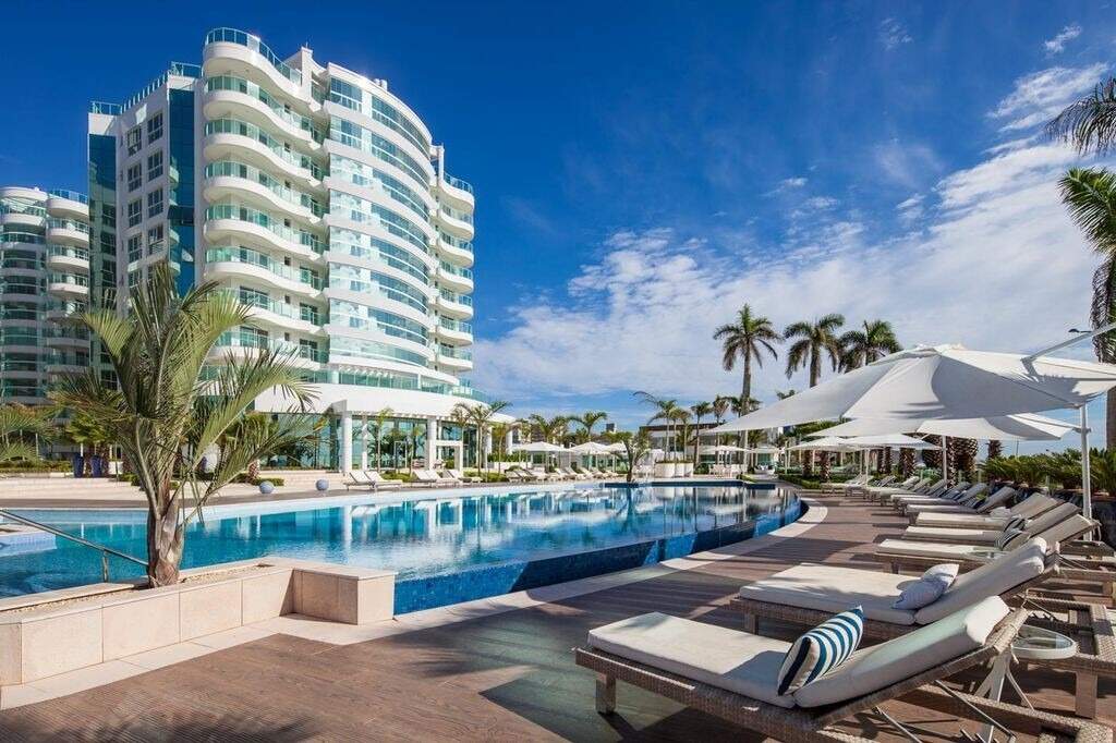 [Edificio] Apartamento à venda Brava Beach Internacional : Piscina
