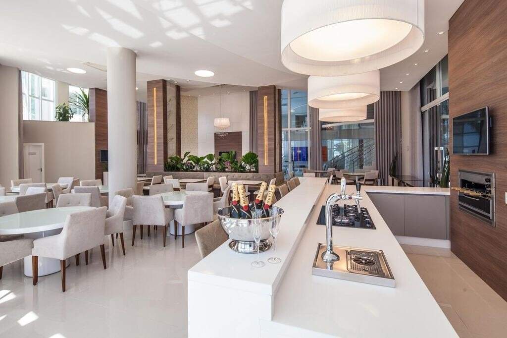 [Edificio] Apartamento à venda Brava Beach Internacional : Salão de festas