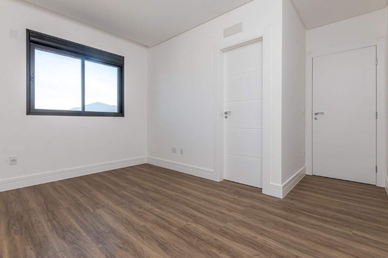 Foto do imóvel Apartamento 4 Suítes à Venda no Edifício Doha Tower – Meia Praia-Itapema