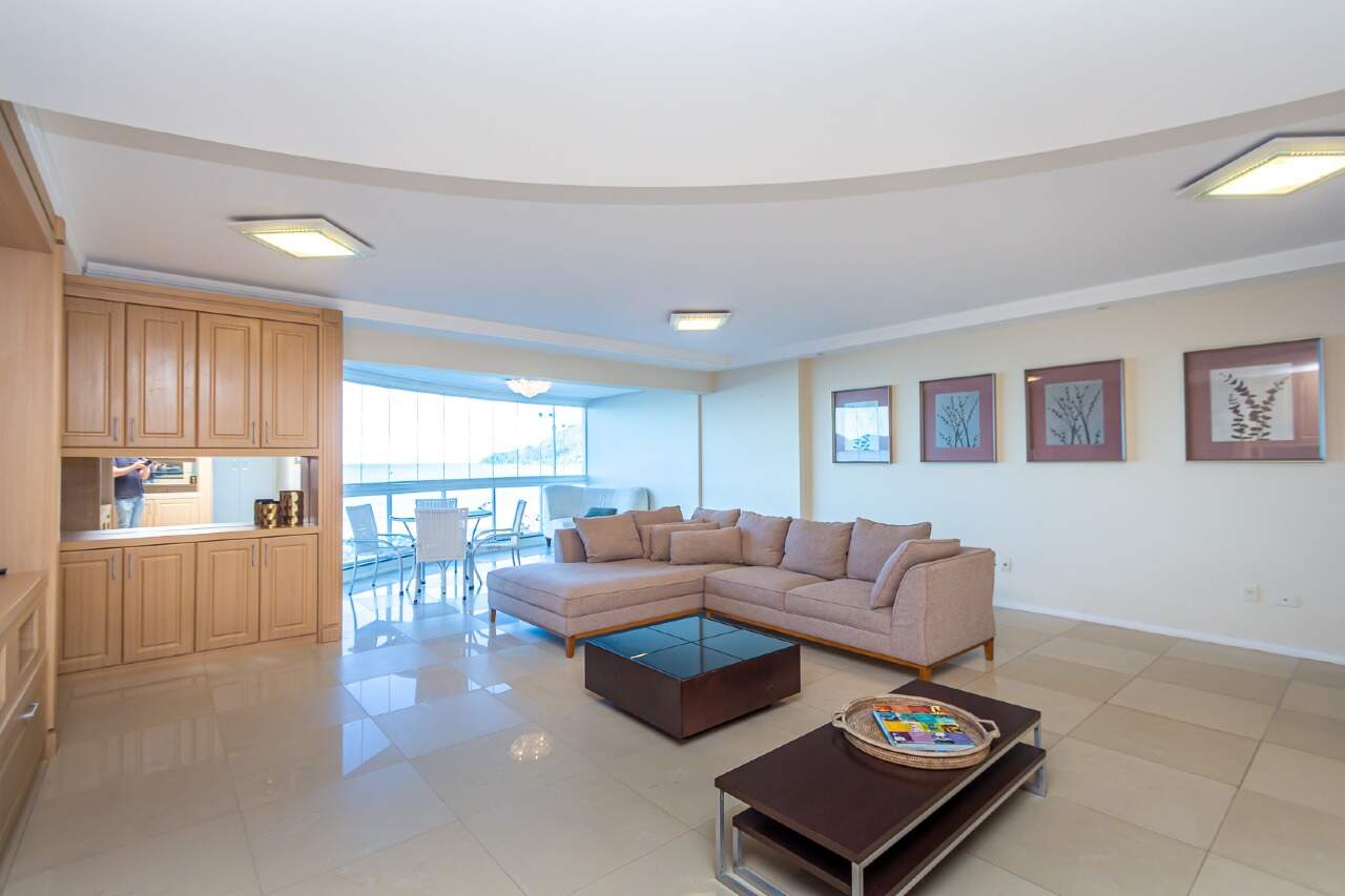Foto do imóvel Apartamento de Frente para o Mar no Number One em Balneário Camboriú