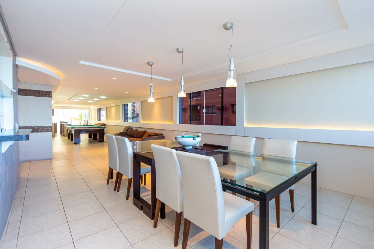 Foto do imóvel Apartamento de Frente para o Mar no Number One em Balneário Camboriú