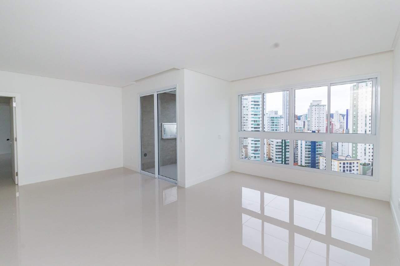 Foto do imóvel Apartamento com 03 Suítes á venda no Edifício Hamptons em Balneário Camboriú 