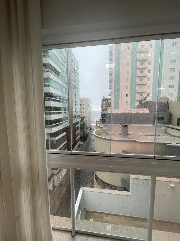 Foto do imóvel Apartamento a venda no Edificio Salinas com 04 Quartos sendo 01 Suite em Itapema Meia Praia