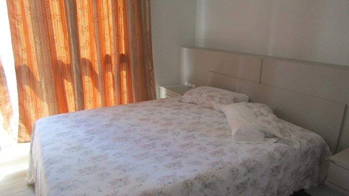 Foto do imóvel Apartamento a venda no Edificio Salinas com 04 Quartos sendo 01 Suite em Itapema Meia Praia