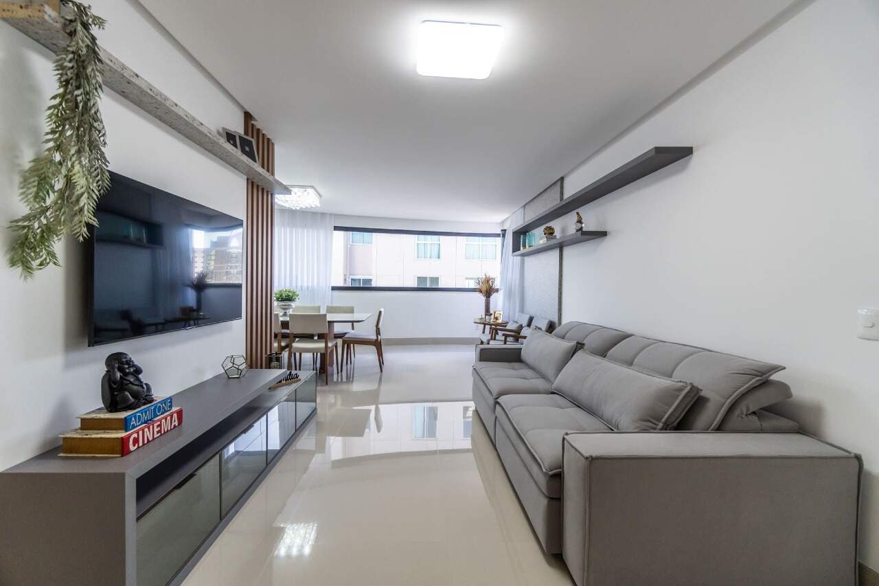 Foto do imóvel Apartamento Decorado no Edifício Villa Castelli com 04 Suítes á venda em Balneário Camboriú