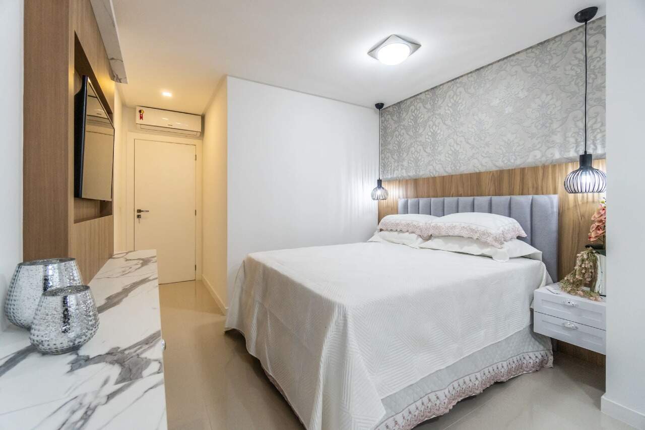 Foto do imóvel Apartamento Decorado no Edifício Villa Castelli com 04 Suítes á venda em Balneário Camboriú