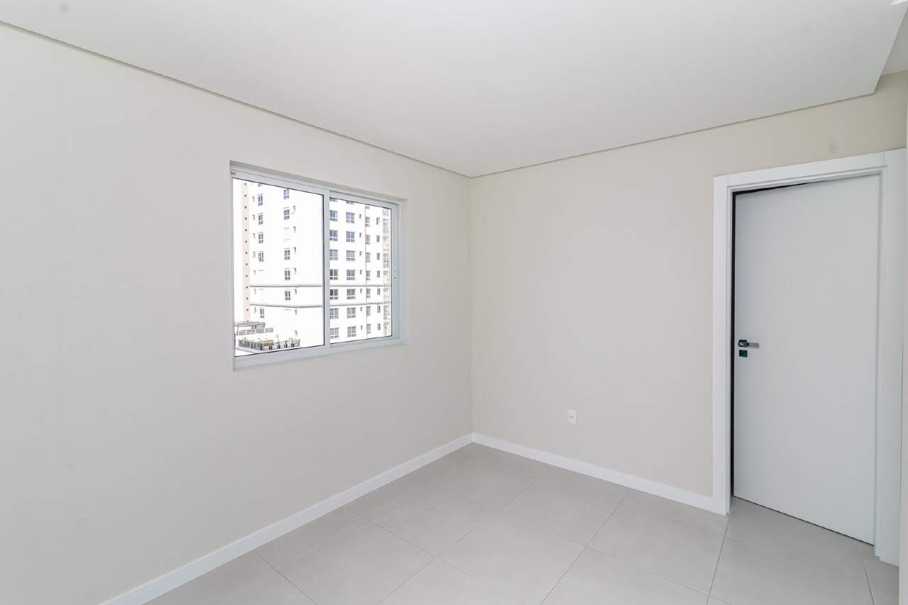 Foto do imóvel Apartamento á venda com 2 Suítes + Home Office em Balneário Camboriú no Edifício Sol da Manhã