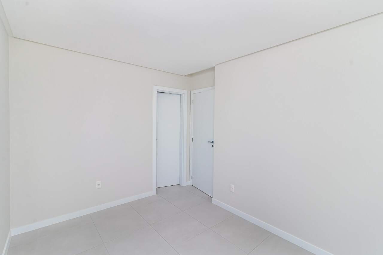 Foto do imóvel Apartamento á venda com 2 Suítes + Home Office em Balneário Camboriú no Edifício Sol da Manhã