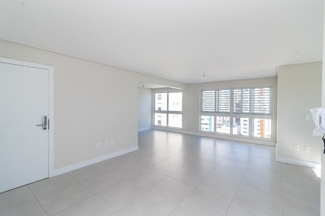 Foto do imóvel Apartamento no Centro de Balneário Camboriú com Home Office + 02 Suítes á venda no Edifício Sol da Manhã 