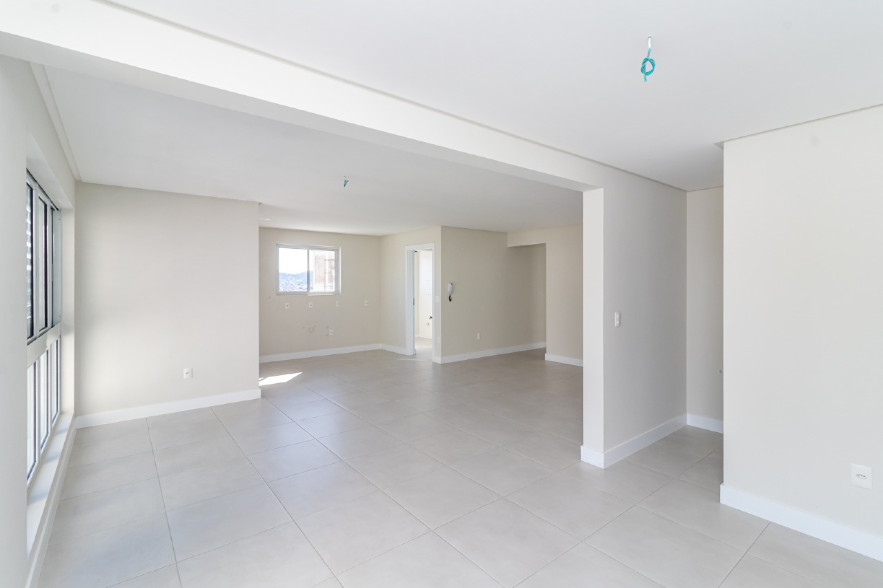 Foto do imóvel Apartamento no Centro de Balneário Camboriú com Home Office + 02 Suítes á venda no Edifício Sol da Manhã 