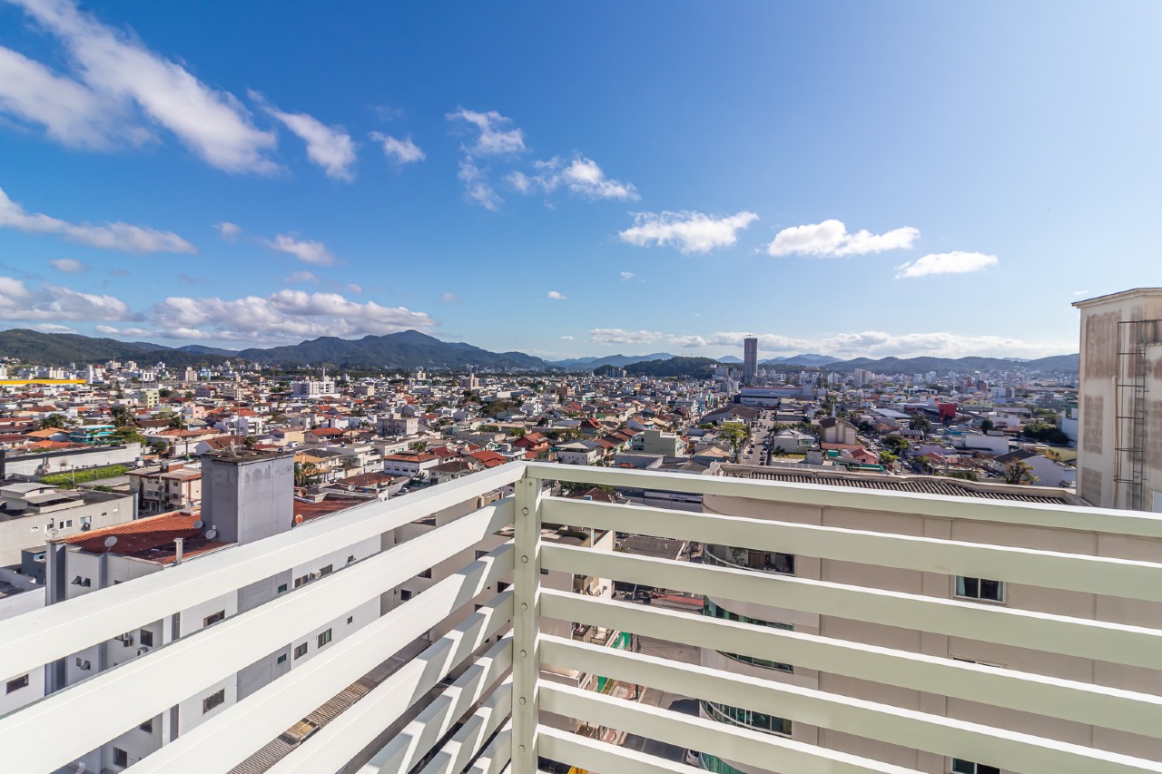 Foto do imóvel Apartamento no Centro de Balneário Camboriú com Home Office + 02 Suítes á venda no Edifício Sol da Manhã 