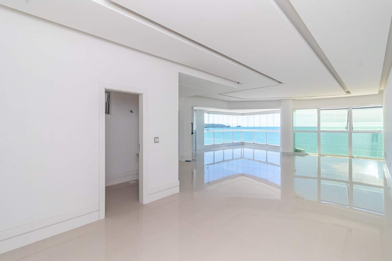 Foto do imóvel Apartamento com Vista Mar no Curt Lorenz em Itapema