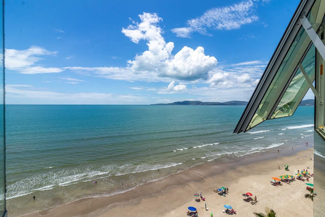 Foto do imóvel Apartamento com Vista Mar no Curt Lorenz em Itapema