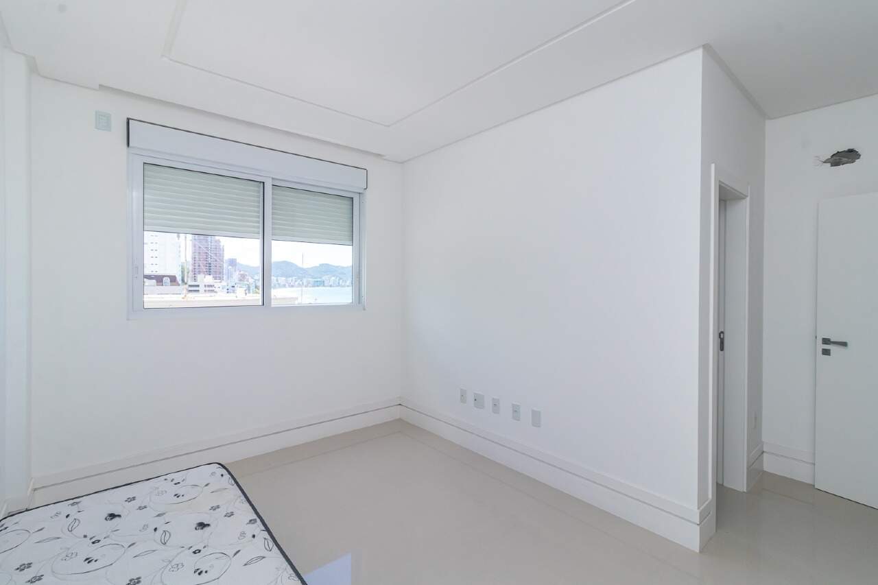 Foto do imóvel Apartamento com Vista Mar no Curt Lorenz em Itapema