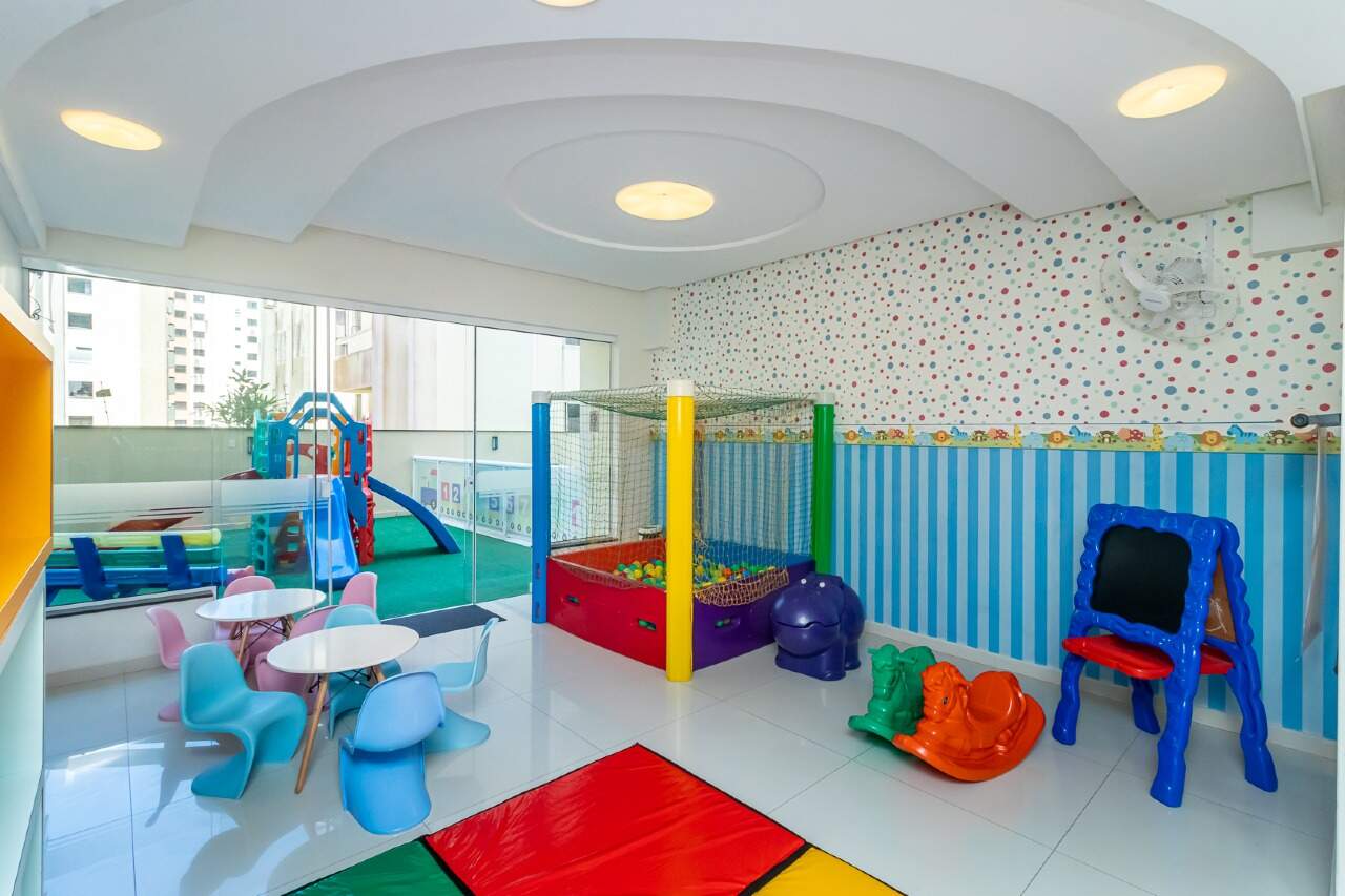 Foto do imóvel Apartamento 5 suítes no Edifício Imperial Palace em Itapema – 300m² mobiliado