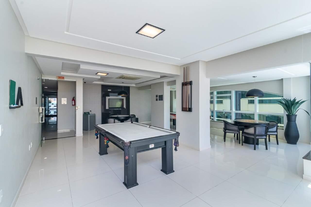 Foto do imóvel Apartamento 5 suítes no Edifício Imperial Palace em Itapema – 300m² mobiliado