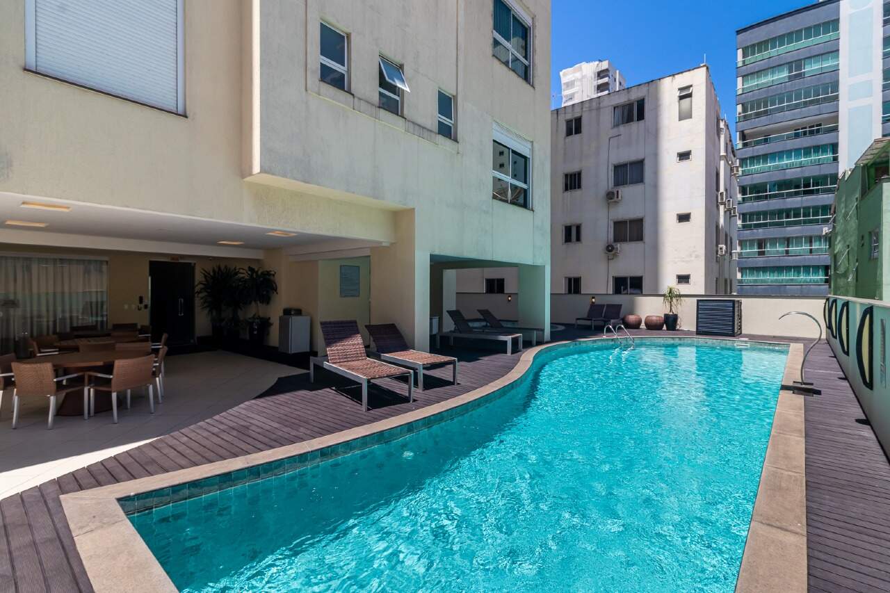 Foto do imóvel Apartamento 5 suítes no Edifício Imperial Palace em Itapema – 300m² mobiliado