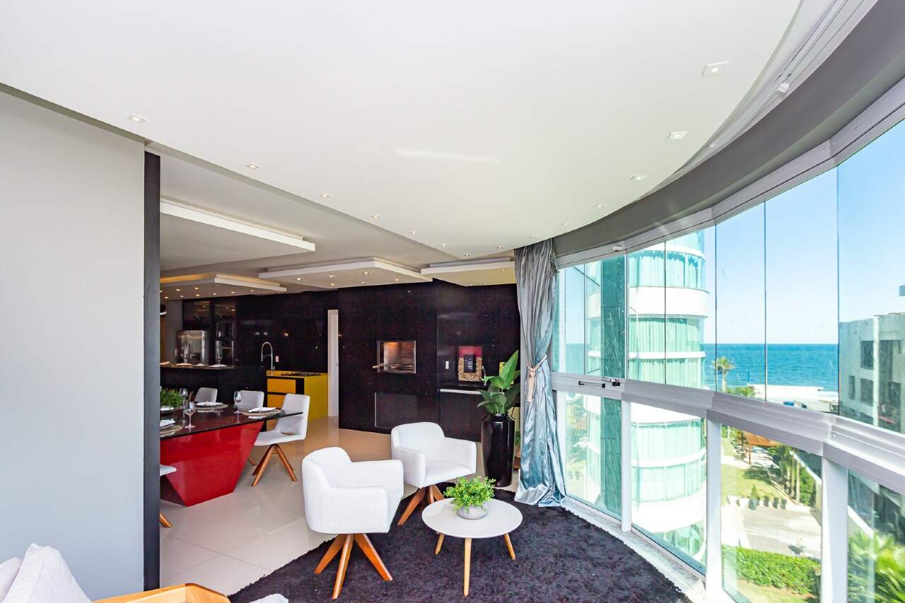 Apartamento com 3 suítes mobiliado no Brava Beach Internacional na Praia Brava em Itajaí