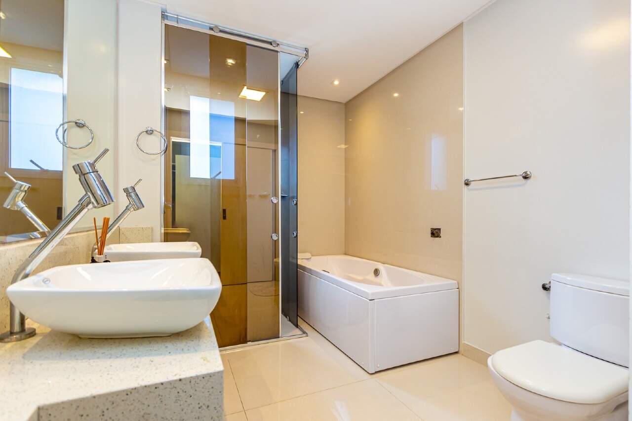 Foto do imóvel Apartamento mobiliado no Brava Beach Internacional na Praia Brava Itajaí com 3 suítes e 4 vagas