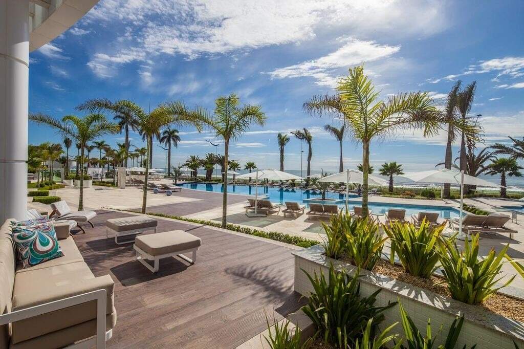 [Edificio] Apartamento à venda Brava Beach Internacional : Piscina