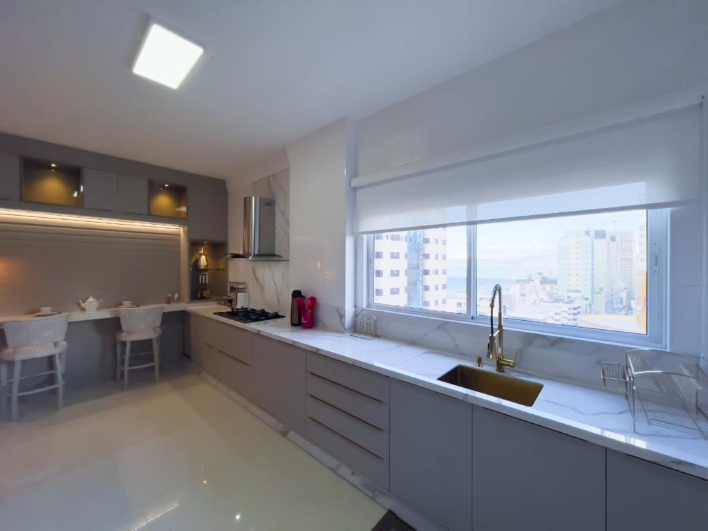 Foto do imóvel Apartamento a venda no Edificio Mount Everest com 04 Quartos sendo 04 Suites em Itapema Meia Praia 